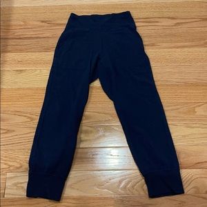 Lululemon align joggers cropped 23”